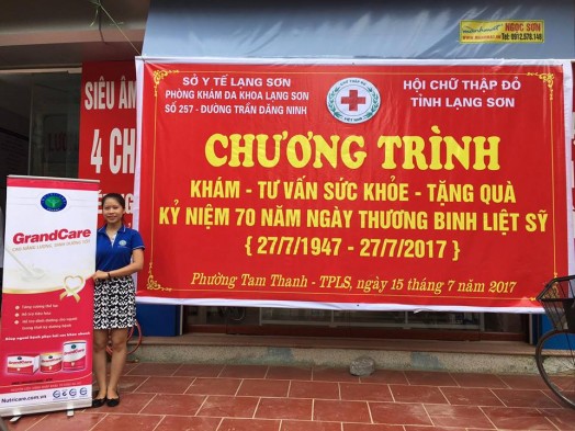 NUTRICARE tổ chức khám, tư vấn, tặng quà cho các gia đình chính sách ở Lạng Sơn.