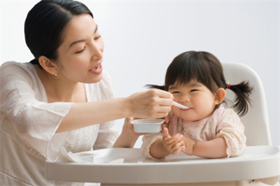10 Nguyên Tắc Vàng Giúp Trẻ Hết Biếng Ăn