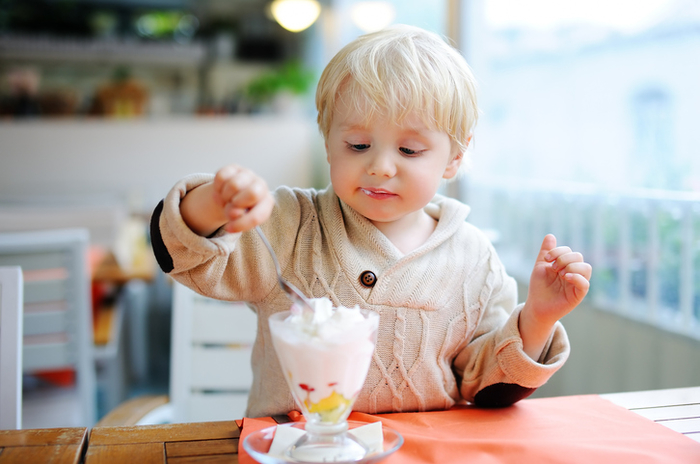 Bảo vệ hệ tiêu hóa của trẻ trong ngày hè nóng bức
