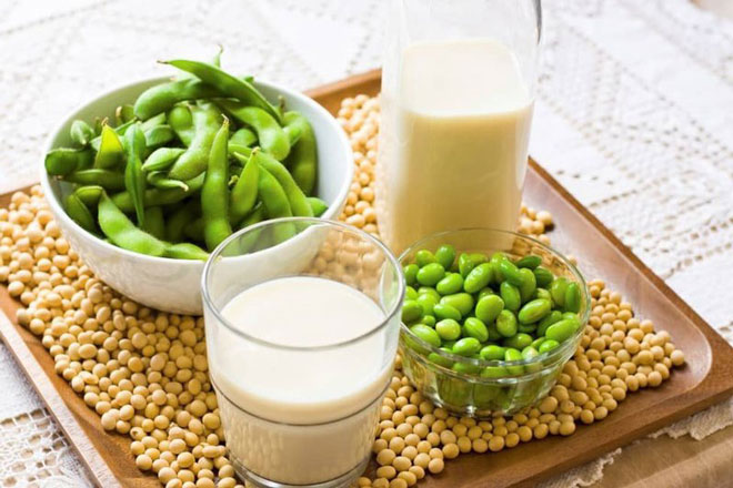 Đậu nành hỗ trợ điều trị loãng xương.