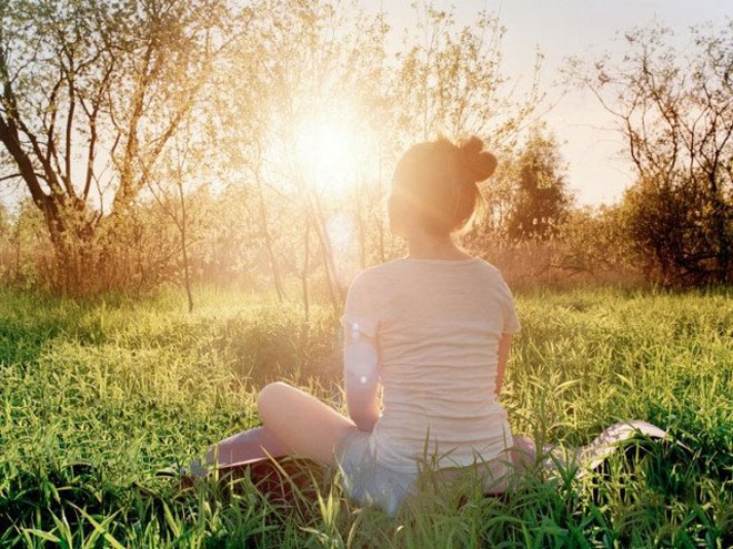 Tắm nắng giúp tổng hợp Vitamin D