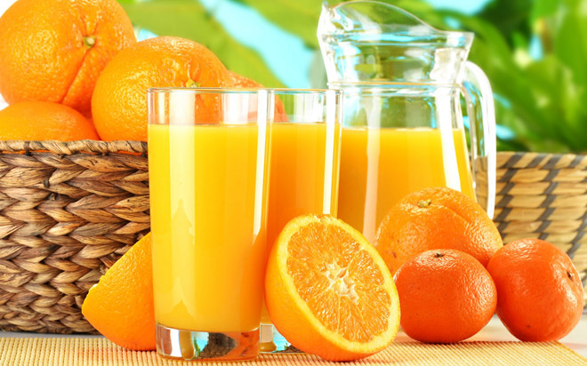 ung thư tuyến giáp nên uống nước ép cam