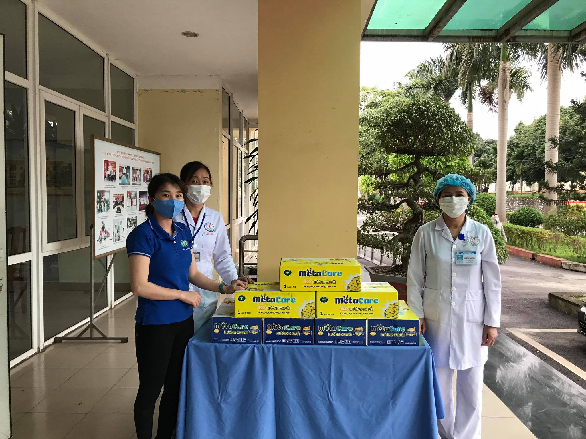 Nutricare đồng hành tiếp sức cho các y, bác sĩ bệnh viện Lao và bệnh phổi Thái Nguyên