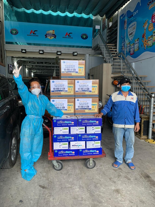 Thái Thuỳ Linh cùng “Người Việt thương nhau” tiếp sức Sài Gòn