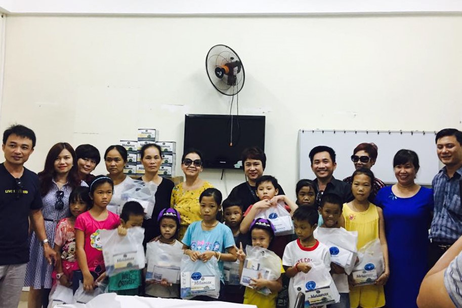 NUTRICARE continues accompanying chain of activities “Loving arms” and brings the most practical gifts