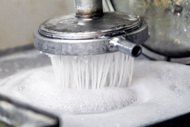 Trong bún có nhiều chất phụ gia