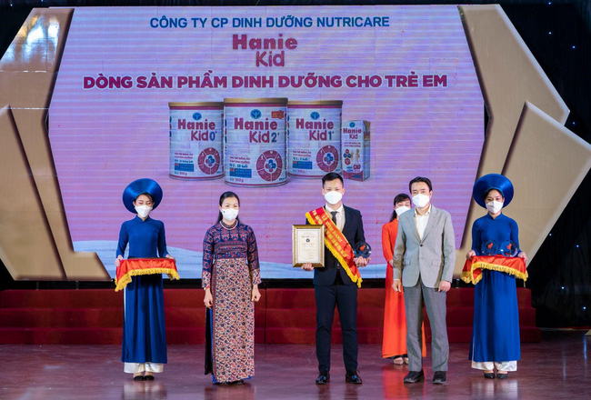 Có gì đặc biệt ở dòng sản phẩm dinh dưỡng Hanie Kid đạt Top 100 sản phẩm, dịch vụ tốt nhất cho gia đình, trẻ em 2021?