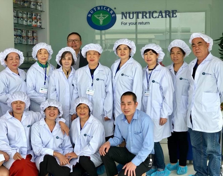 Nutricare gặp và làm việc với các nguyên lãnh đạo Công ty Cổ phần Traphaco và các Y – Dược sĩ