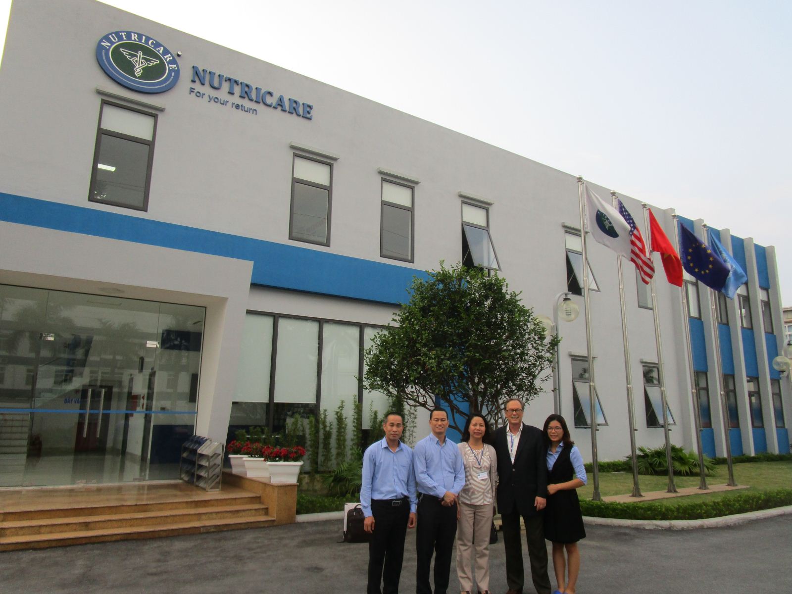 Nutricare gặp và làm việc với Hội đồng USDEC tại nhà máy