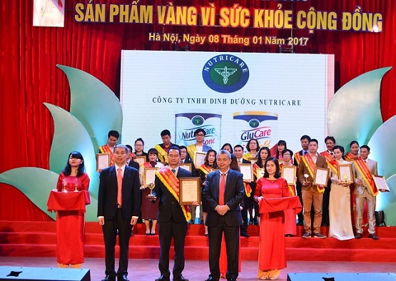 Nutricare liên tiếp nhận “Sản phẩm vàng vì sức khỏe cộng đồng”