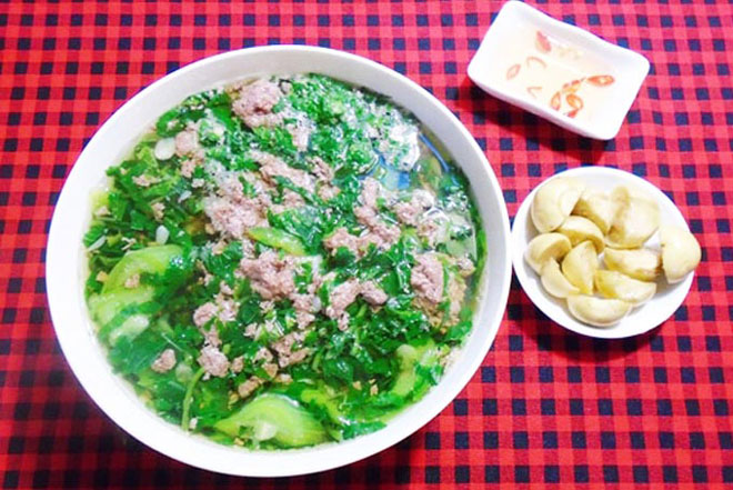 Rau mồng tơi nấu cua giúp bệnh nhân tiểu đường bổ sung chất béo