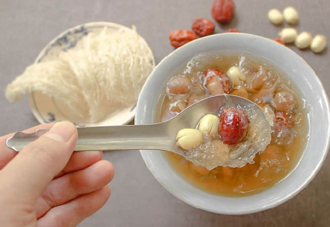 Ung thư tuyến giáp có nên ăn yến không? Lưu ý khi ăn yến cho người bệnh