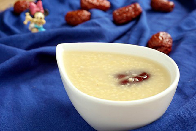 Cháo hoàng kỳ cho người già sau ốm