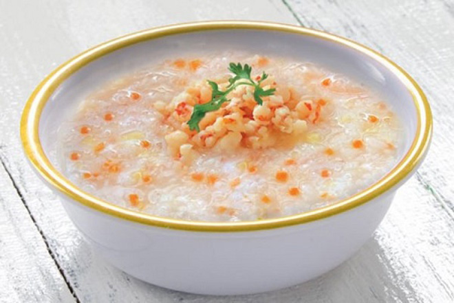 Người già nên ăn cháo tôm