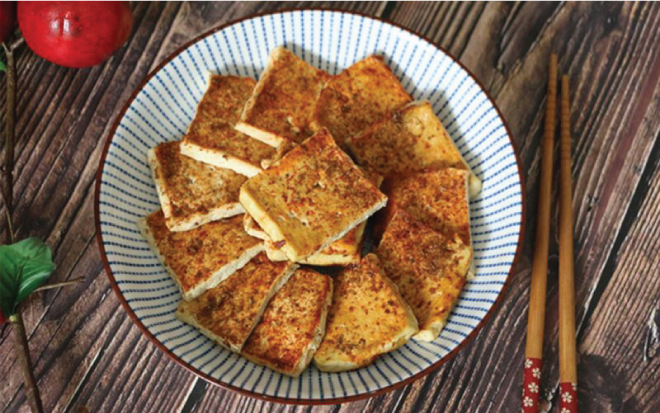 Đậu phụ sốt bánh mì nướng nhiều hạt