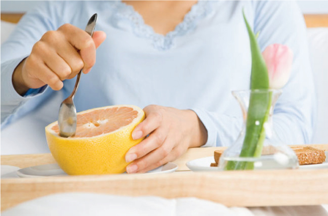 Người bị bệnh tiểu đường không nên ăn quá nhiều bưởi
