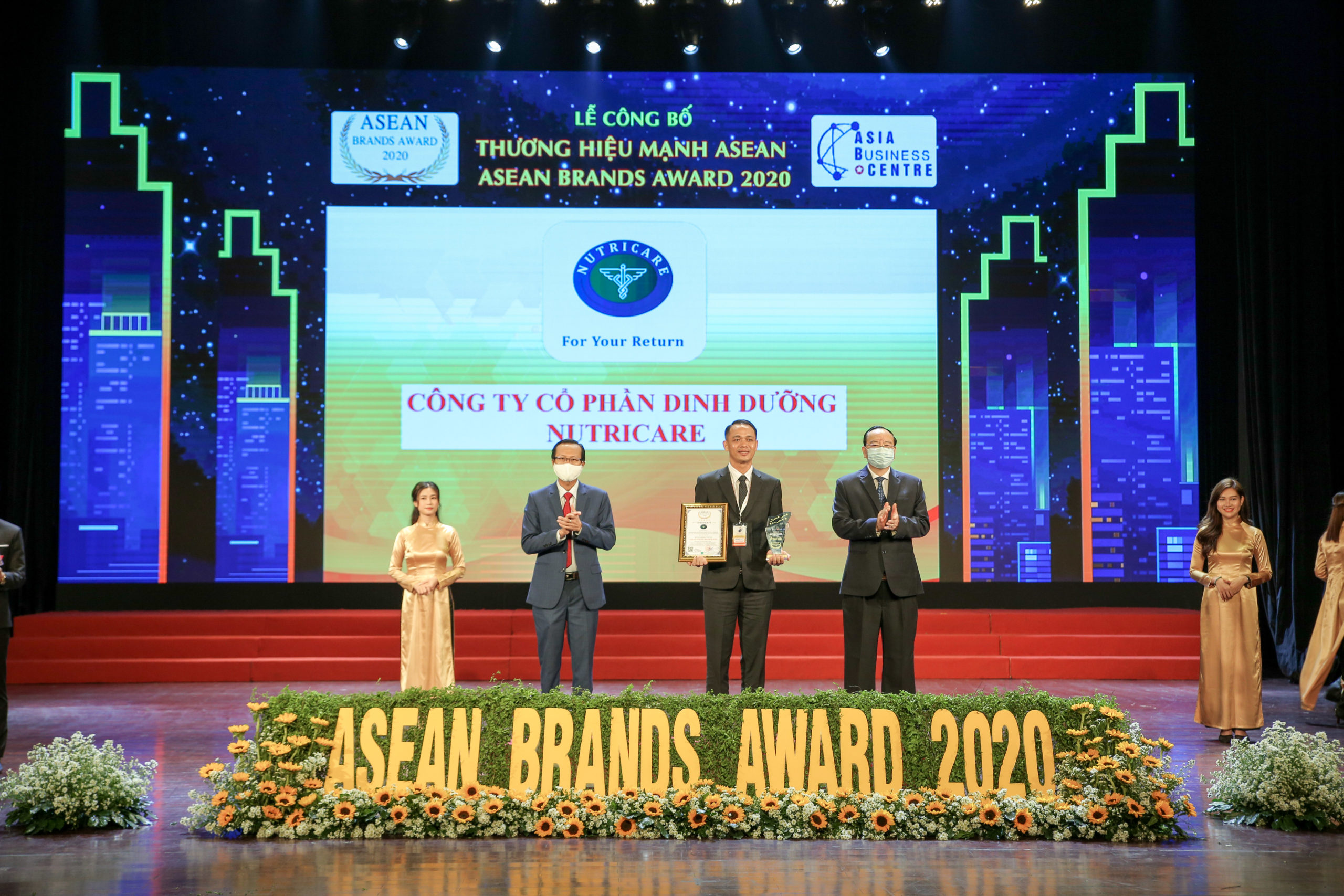 Nutricare received the Asean strong Brand award