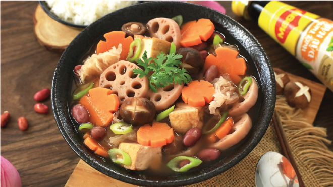 Canh củ sen hầm