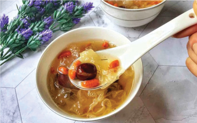Chè ngân nhĩ kỷ tử