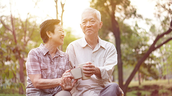 Người gia uống nước yến giúp tăng cường trí nhớ