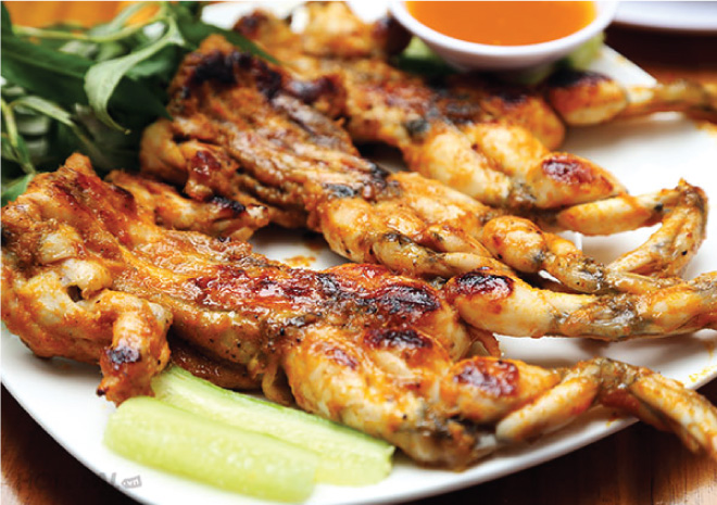 Bệnh nhân không nên ăn thịt ếch sau phẫu thuật.