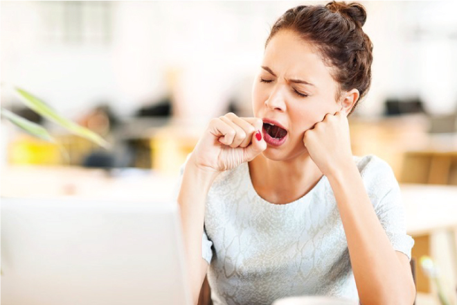 Thức khuya là một trong số những nguyên nhân gây suy giảm sức đề kháng