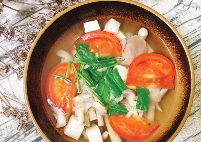 Canh nấm cà chua