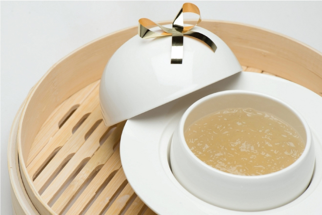 Tổ yến chưng đường phèn phục hồi sức khỏe tốt