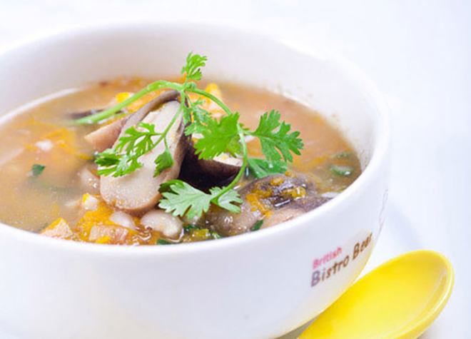 Canh bí đỏ nấm rơm