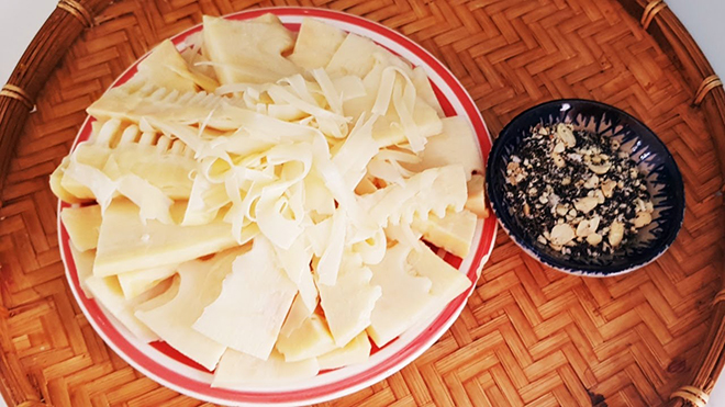 Măng tươi luộc