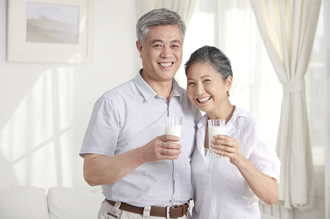 Sữa bổ sung Canxi cho người già