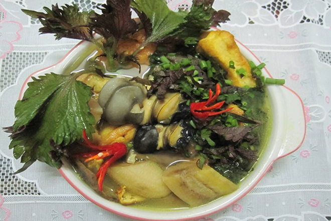 Chuối xanh nấu ốc