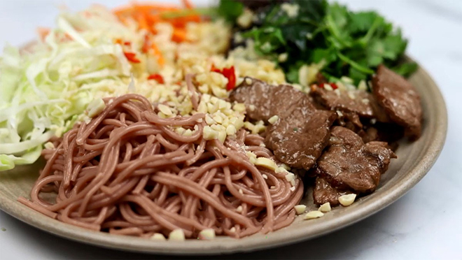 Bún gạo lứt thịt bò