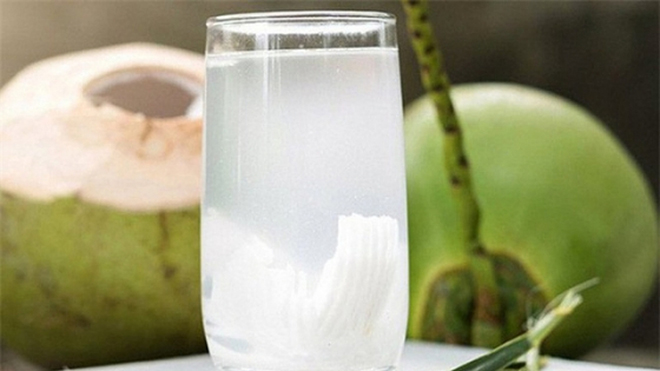 Nước dừa có tác dụng nhuận tràng