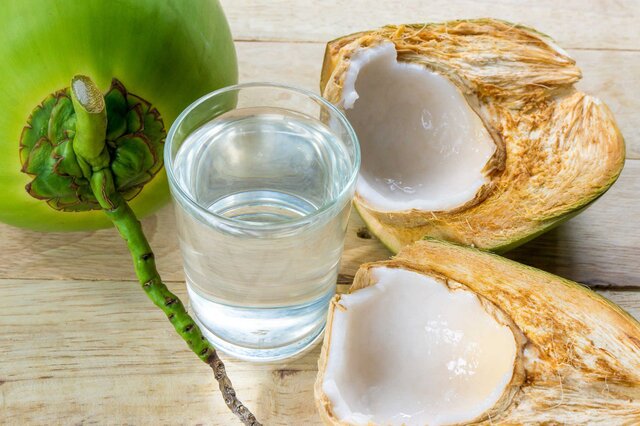 Người bệnh sau phẫu thuật có thể uống nước dừa