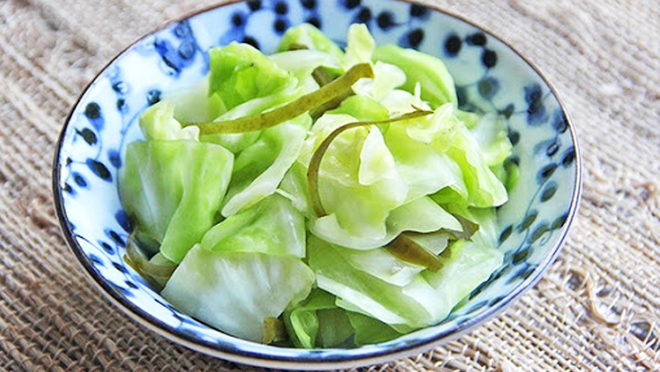 Sử dụng bắp cải giúp người bệnh tiểu đường kiểm soát đường huyết tốt và hạn chế nhiều biến chứng nguy hiểm của bệnh 
