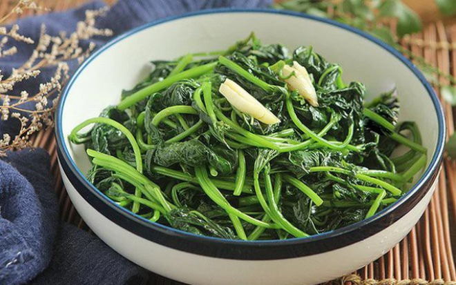 Những người tiểu đường bị sỏi thận, tiêu chảy nên hạn chế ăn rau lang để tốt hơn cho sức khỏe