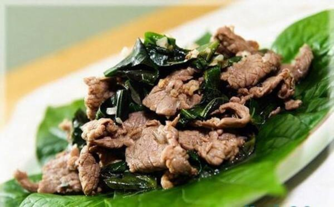 Bạn nên ăn thịt trâu với lượng vừa phải và hạn chế thêm nhiều dầu mỡ khi chế biến 